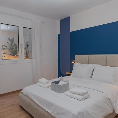 Sis Urban Apartments Athena Bagian luar foto