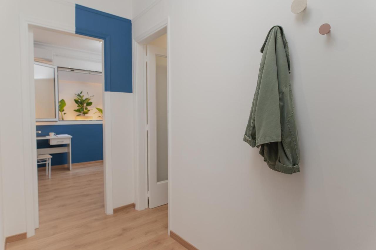 Sis Urban Apartments Athena Bagian luar foto